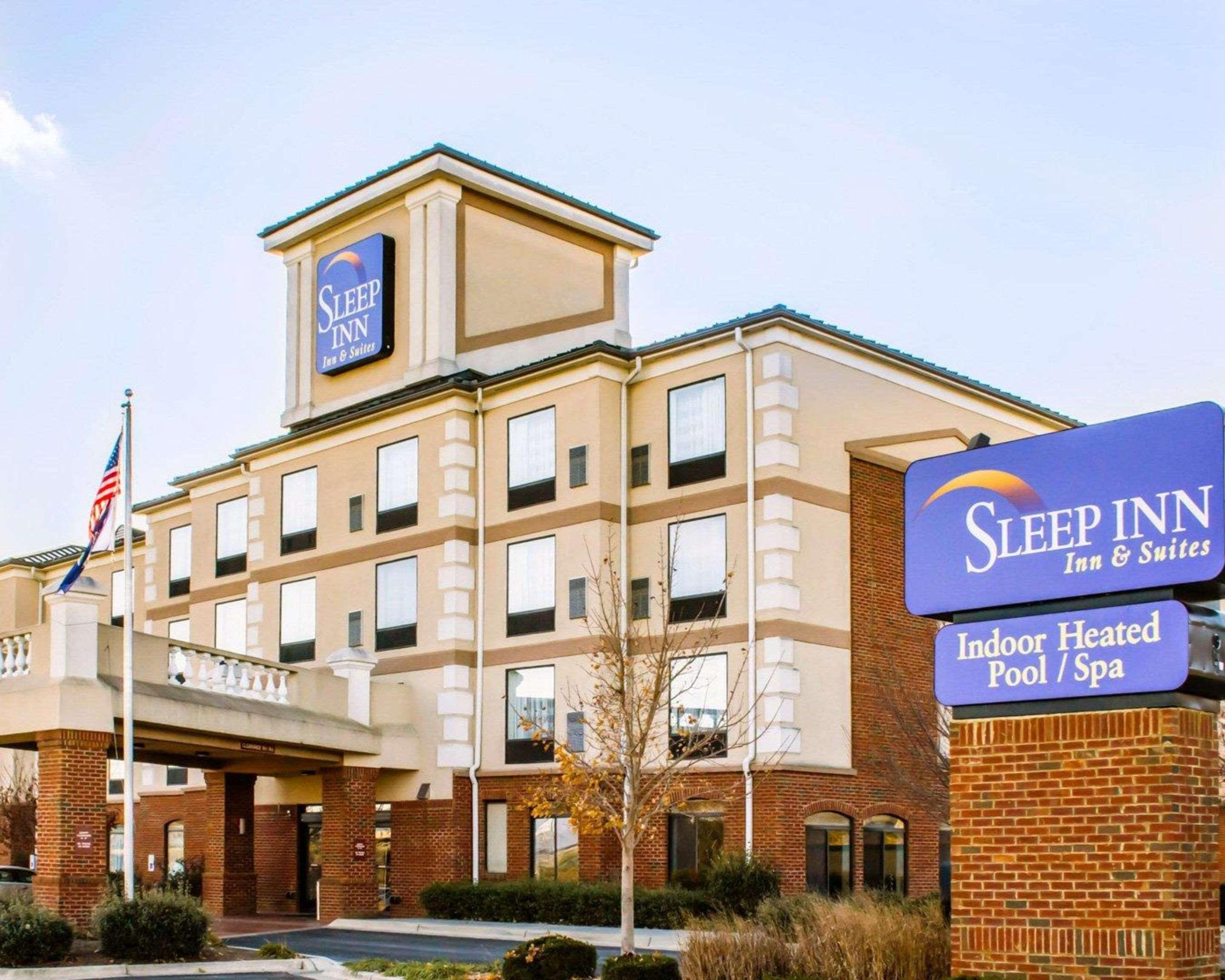 Sleep Inn & Suites Virginia Horse Center Lexington Exterior photo